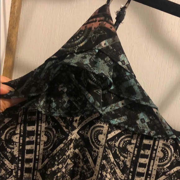 ✨IXHILARATION/ Ikat Pop-Over Romper✨ - Picture 5 of 6